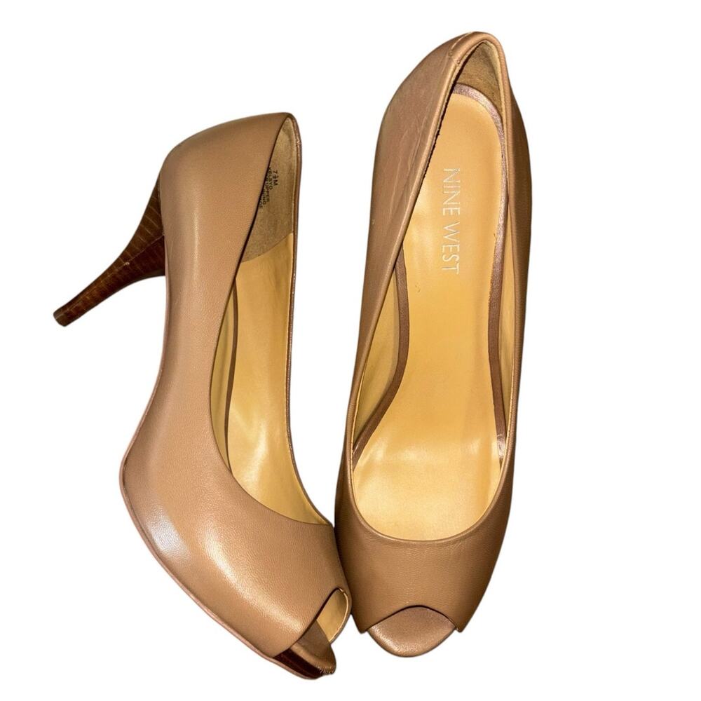 Ninewest Peeptoe Nude Pumps Women’s 7.5 Heeled Dress Workwear Shoes Party Dance